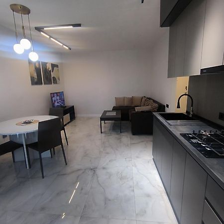 Apartment On Sayat Nova 33 Ереван Екстериор снимка