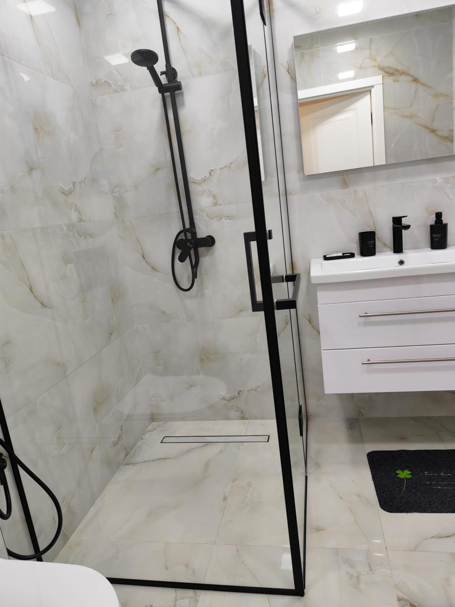 Apartment On Sayat Nova 33 Ереван Стая снимка